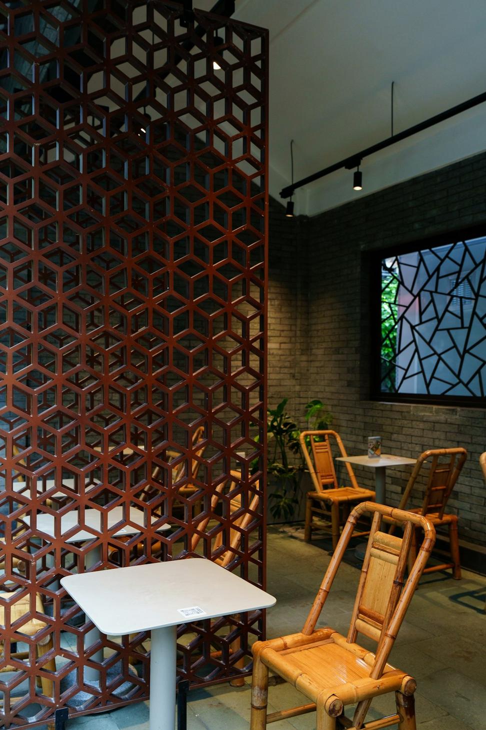 Farm-to-Table Restaurant